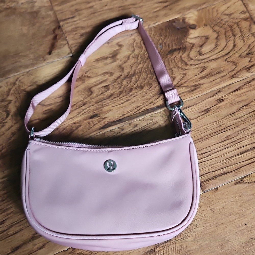 Lululemon Athletica Light Pink Shoulder Bag